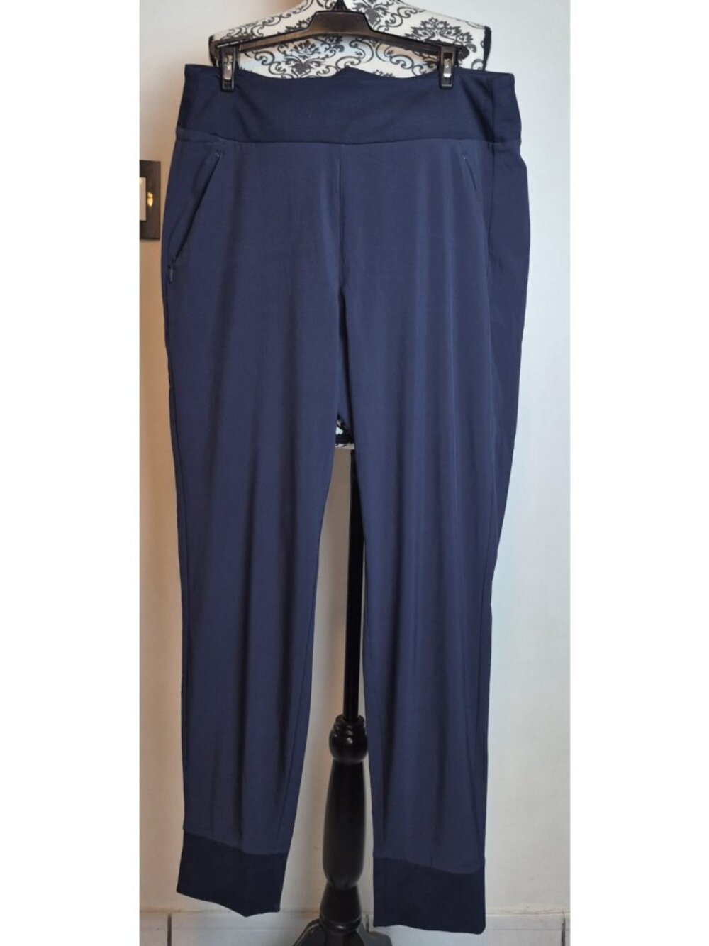 Athleta Brooklyn Ankle Pants Women's 12 Navy Blue